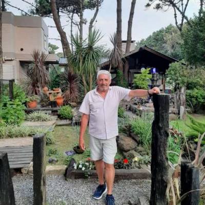 Hombre de 70 años Villa Pueyrredon