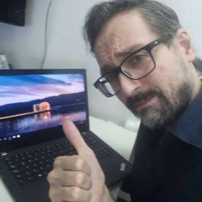  Hombre de 49 años Agronomia 
