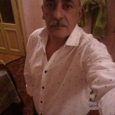  Hombre de 64 años Floresta