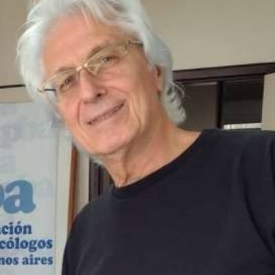  Hombre de 73 años Caballito