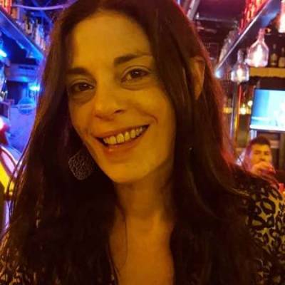  Mujer de 50 años Saavedra