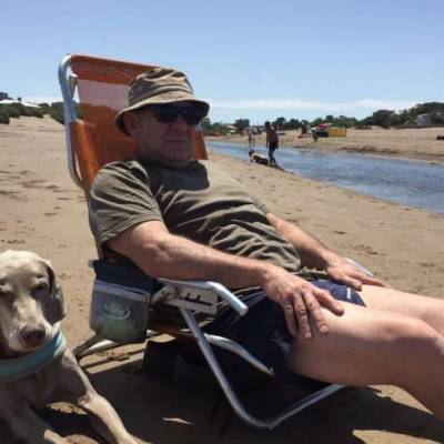  Hombre de 65 años Versalles