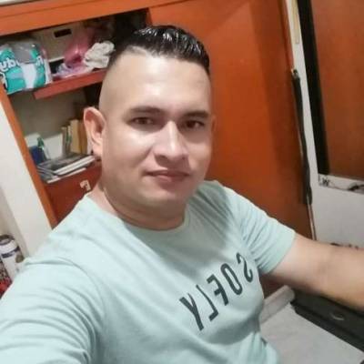  Hombre de 39 años Bucaramanga