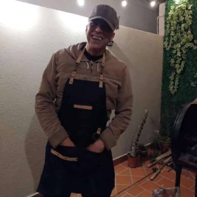  Hombre de 57 años Boedo