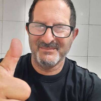  Hombre de 57 años Mar del Plata