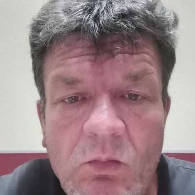  Hombre de 57 años Rafaela