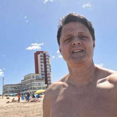  Hombre de 57 años Parque Patricios