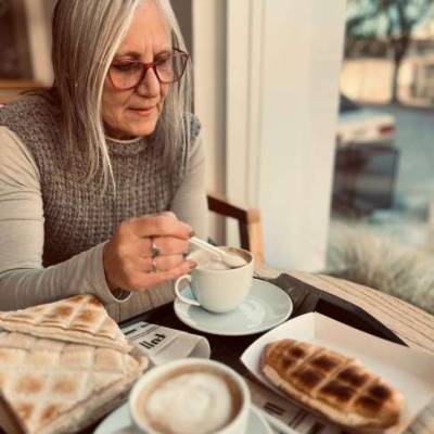  Mujer de 62 años Trelew