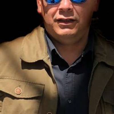  Hombre de 46 años Madrid