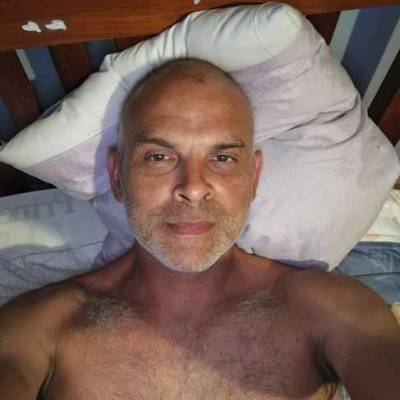  Hombre de 45 años Paraná