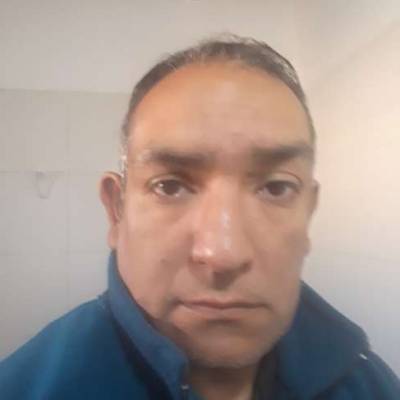  Hombre de 49 años Mendoza