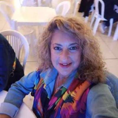  Mujer de 65 años Santa Fe