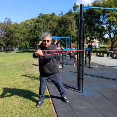  Hombre de +74 años Chacarita