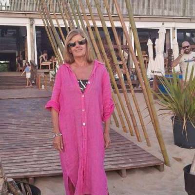  Mujer de 62 años Montevideo