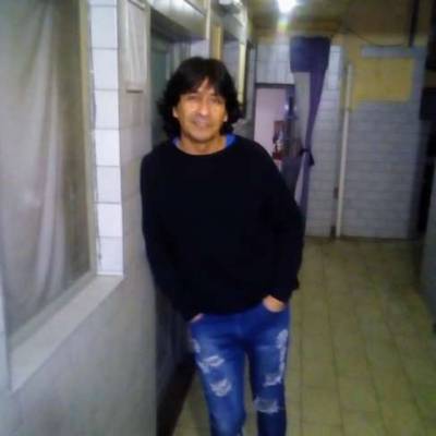  Hombre de 57 años Mataderos