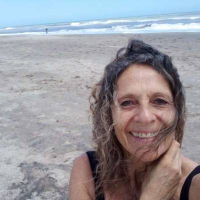  Mujer de 69 años Villa Santa Rita