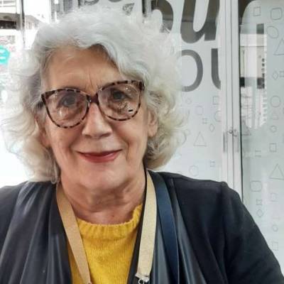  Mujer de 74 años Coghlan