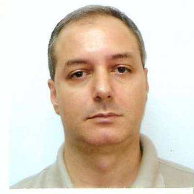  Hombre de 59 años Colegiales