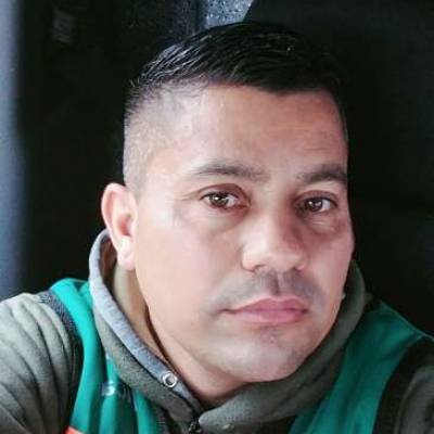  Hombre de 42 años Ezeiza