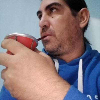  Hombre de 44 años San Juan