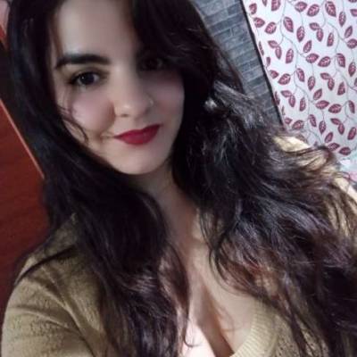  Mujer de 34 años Villa la Angostura