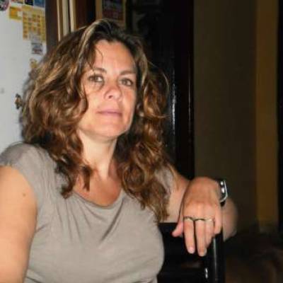  Mujer de 58 años Versalles