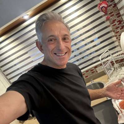  Hombre de 61 años Lomas de Zamora