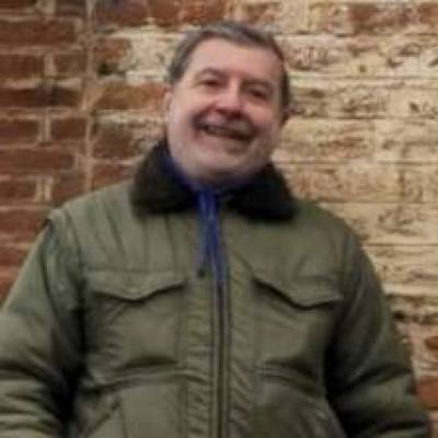 Hombre de 58 años Parque Avellaneda