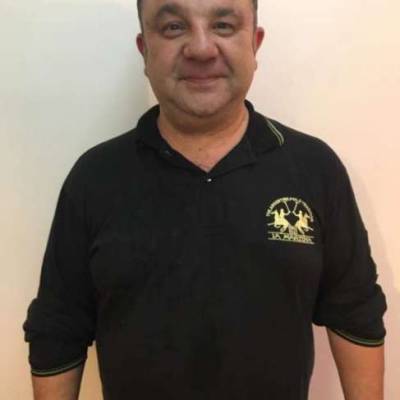  Hombre de 57 años Tres Arroyos
