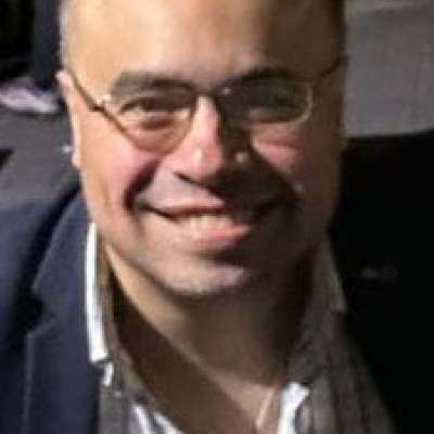  Hombre de 45 años Colegiales