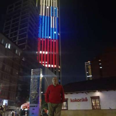  Hombre de 46 años Cali