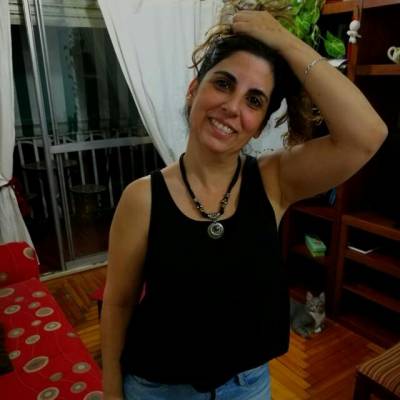  Mujer de 51 años Flores