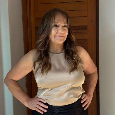  Mujer de 57 años Zarate