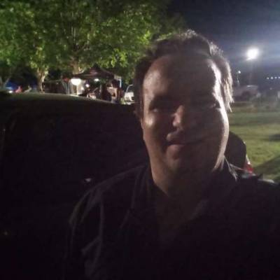  Hombre de 45 años Concepción del Uruguay