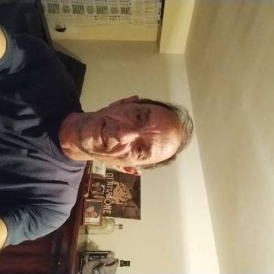  Hombre de 64 años Morón