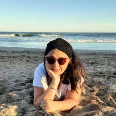  Mujer de 55 años Moreno
