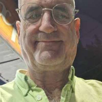  Hombre de 64 años Chacarita