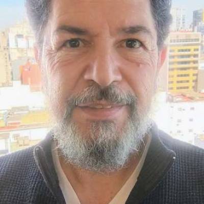  Hombre de 63 años Parque Avellaneda