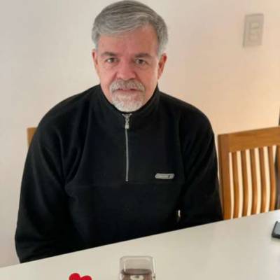  Hombre de 64 años Monserrat