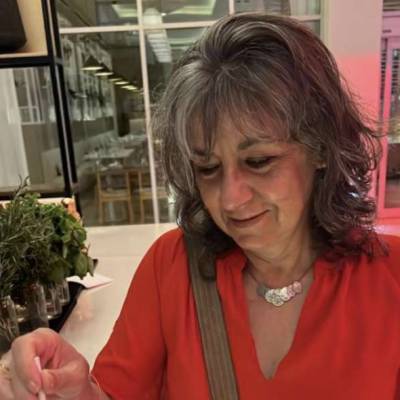  Mujer de 62 años Agronomia 