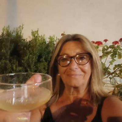  Mujer de 69 años Zarate