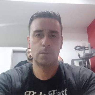  Hombre de 46 años Berazategui