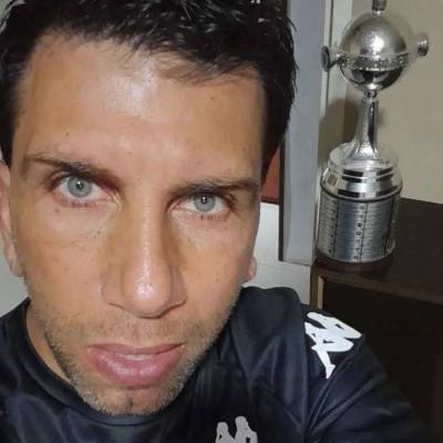  Hombre de 44 años Canelones