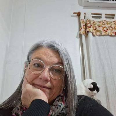  Mujer de 61 años Parque Avellaneda