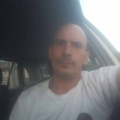  Hombre de 42 años Monte Grande