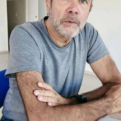  Hombre de 66 años Olivos