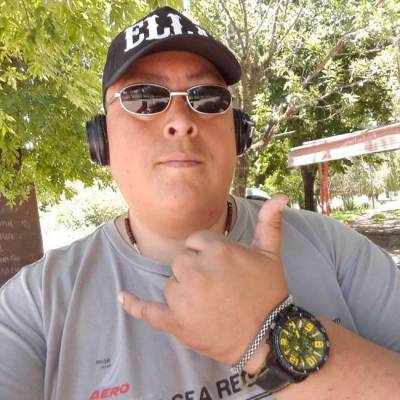  Hombre de 45 años Escobar