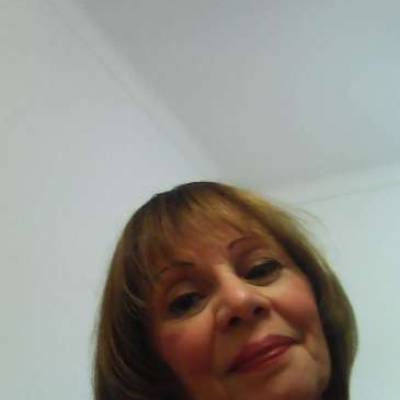  Mujer de 69 años Parque Chacabuco