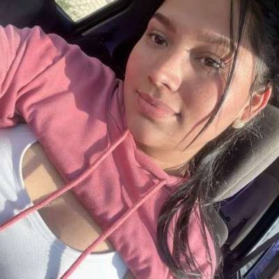  Mujer de 34 años Caracas