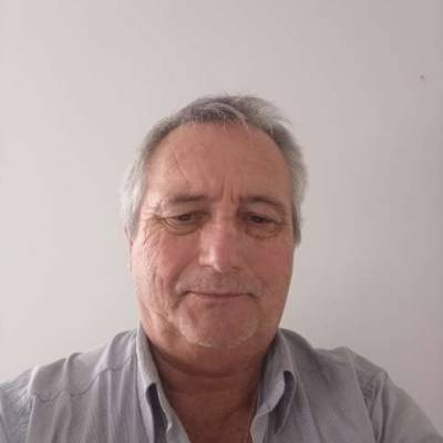  Hombre de 68 años Villa del Parque